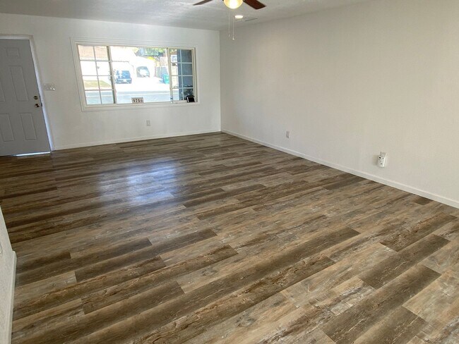 Building Photo - 9756 Domer Rd