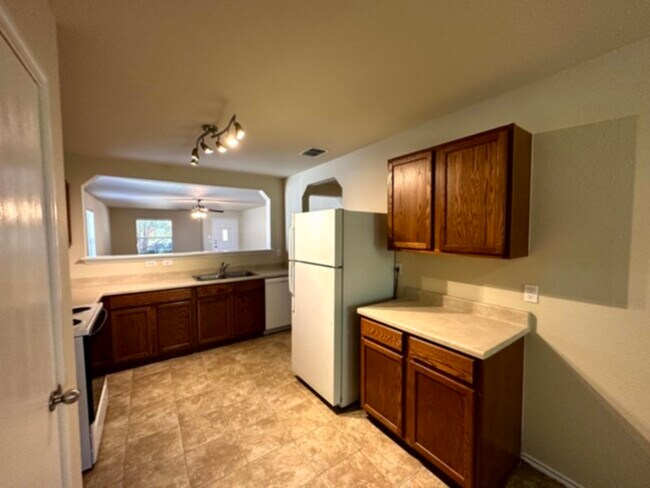 Building Photo - 13207 Hopkins Glade