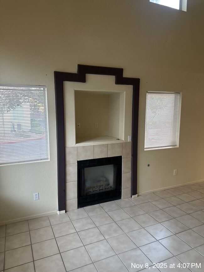 Building Photo - 6833 Coral Rock Dr