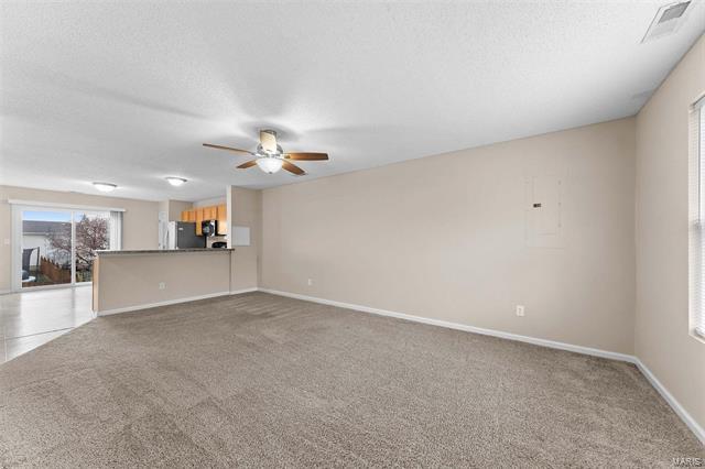 Foto del edificio - 619 Fair Bluff Dr