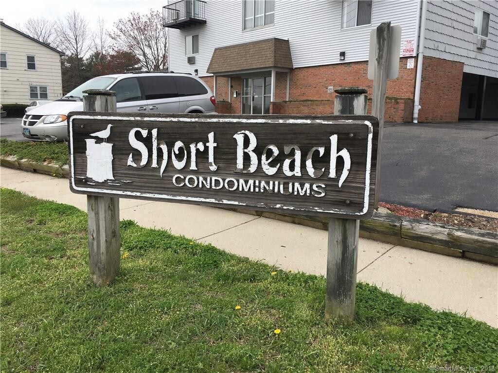 Foto del edificio - 115 Short Beach Rd