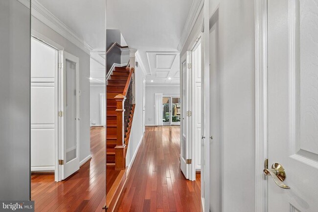 Foto del edificio - 519 Brummel Ct NW