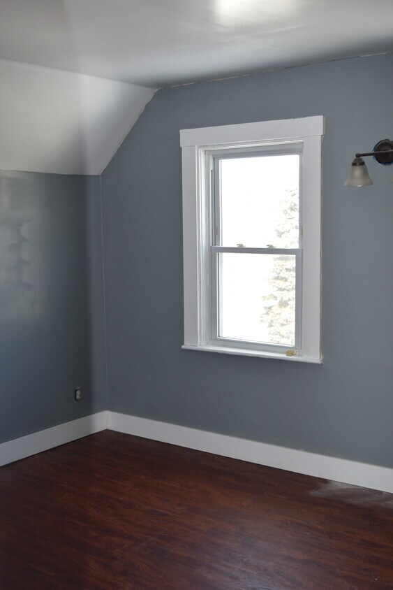 Primary Photo - 24 Blackstone St