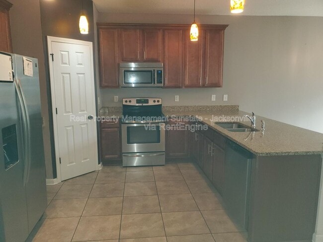 Foto del edificio - 11462 Carson Lake Dr
