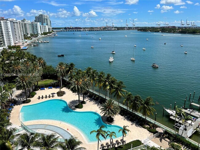 Foto del edificio - 1500 Bay Rd