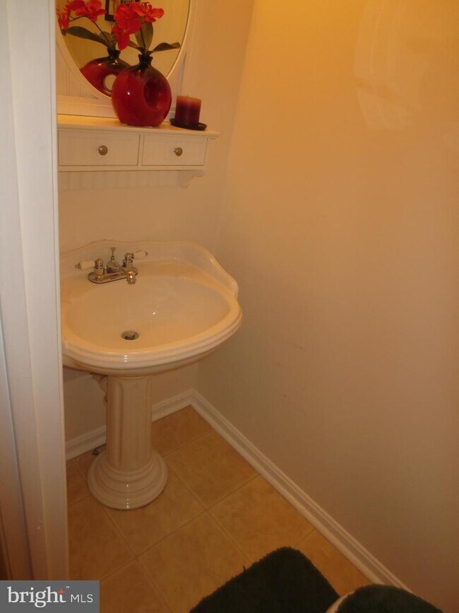 Building Photo - 12249 Wye Oak Commons Cir