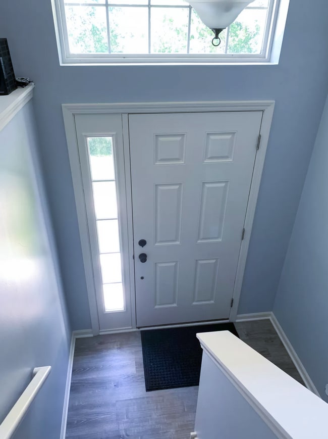 Main entry - 1148 Piccolo Ln