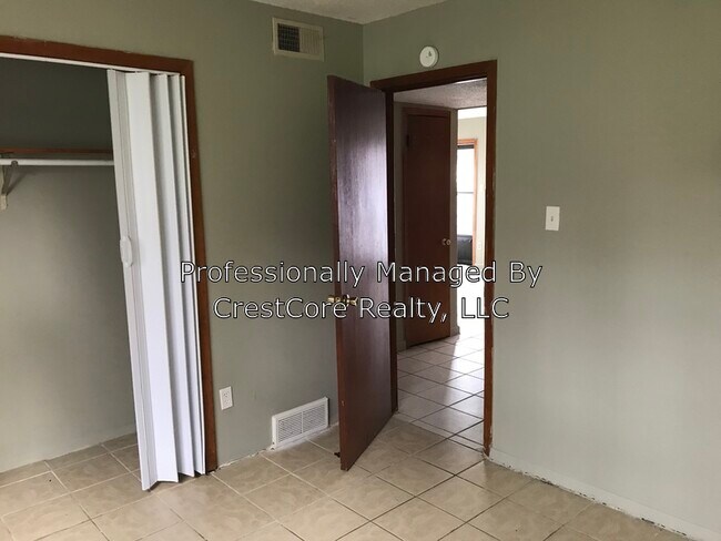 Foto del edificio - 4455 MACON Rd