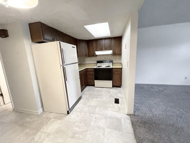 Building Photo - 1224 E Dawn Dr