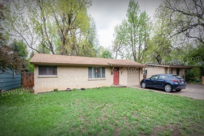 Foto principal - 3-Bedroom House Near City Park!