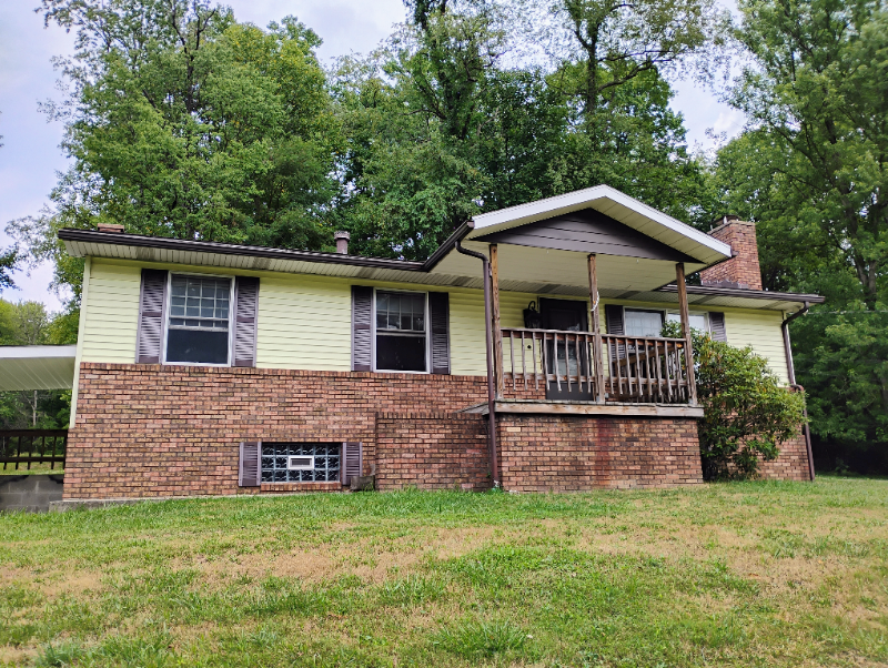 Primary Photo - 184 Jr St