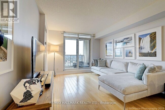 Building Photo - 18 Kenaston Gardens