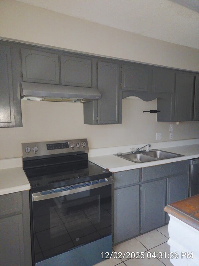 Foto del edificio - 1017 Varnedoe St