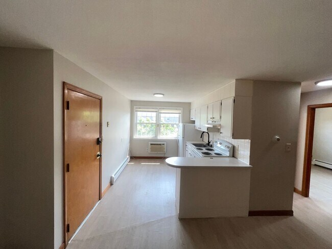 Foto del edificio - 50 Danbury Dr