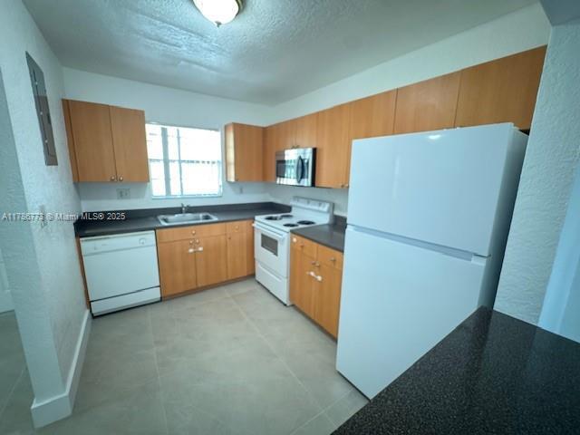 Building Photo - 4847 NW 9th Dr
