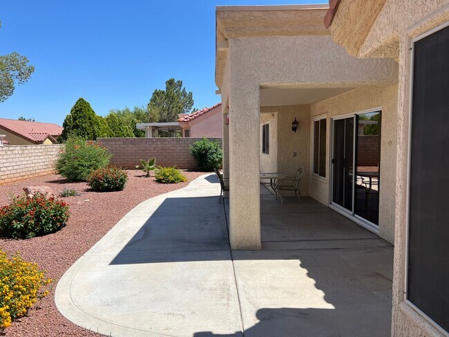 Building Photo - Sun City Summerlin home avaialable for und...