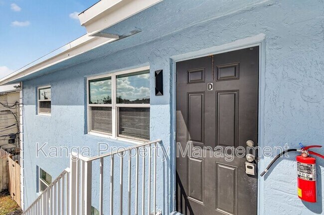 Building Photo - 1618 W 26th Ct