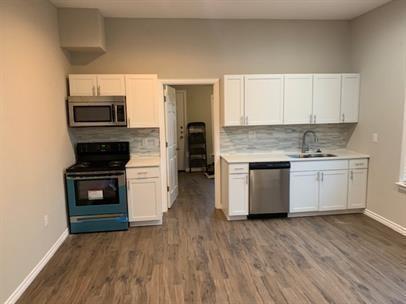 Foto del edificio - 821 W Day St