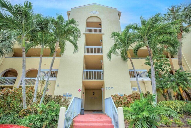 Foto del edificio - 700 Uno Lago Dr