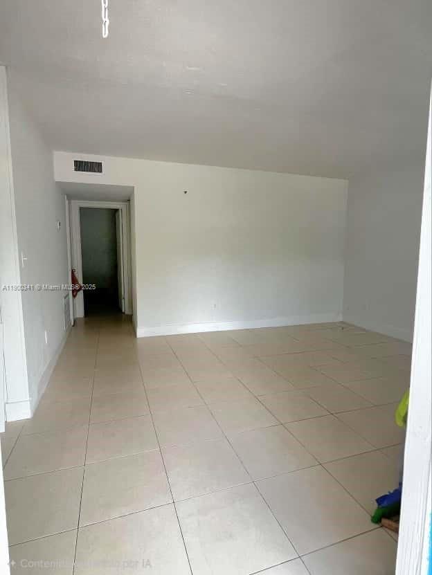 Foto del edificio - 1698 NE 147th St