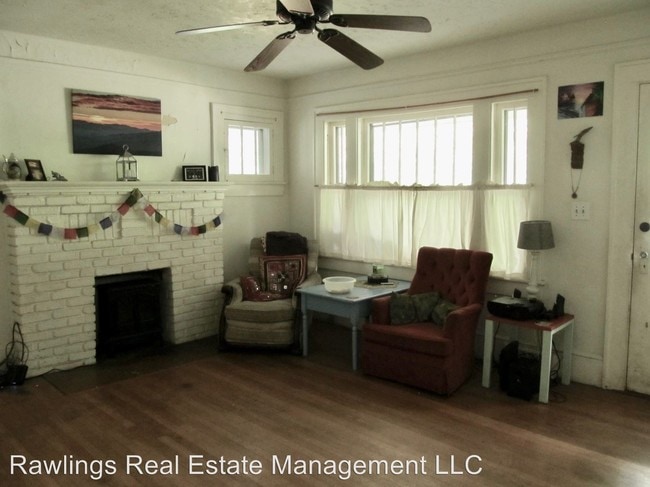 Building Photo - 3 br, 1 bath House - 9 Covington Street