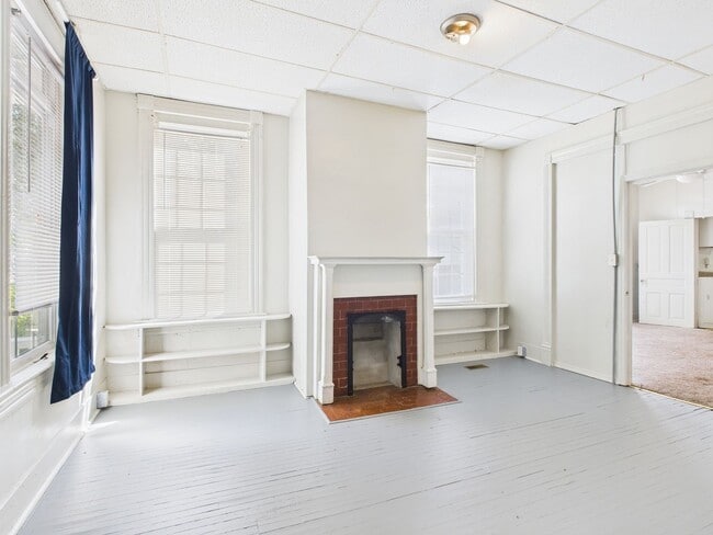 Building Photo - 705 Windsor Ave