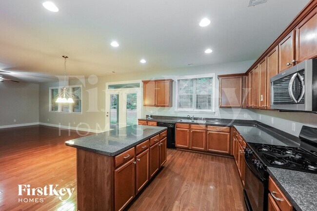 Foto del edificio - 100 Algerine Ct