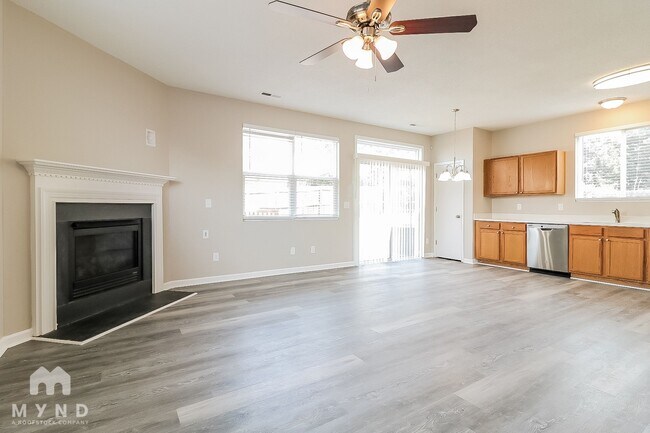 Foto del edificio - 6005 Sedalia Ct