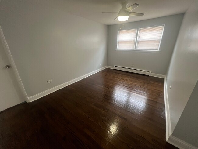 Foto del edificio - 6412 S Evans Ave