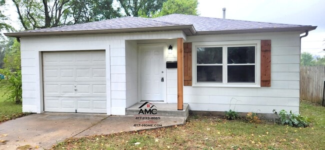 Building Photo - 304 E Cofield St