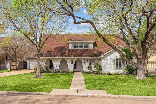 Foto del edificio - 11006 Wickersham Ln