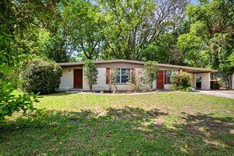 Building Photo - 7010 Arques Rd