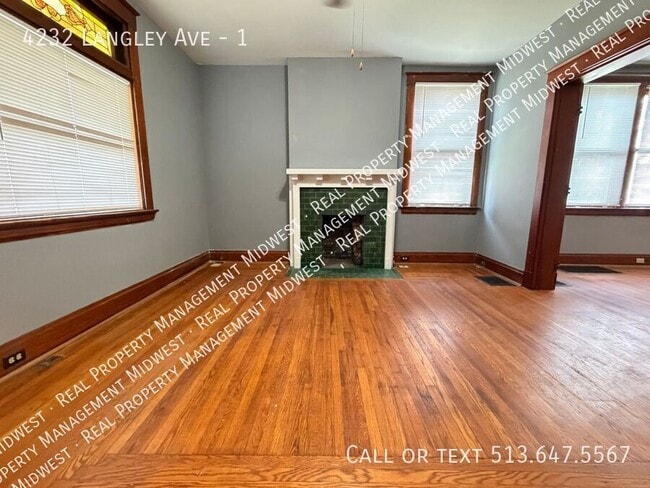 Photo - 4232 Langley Ave Apartment