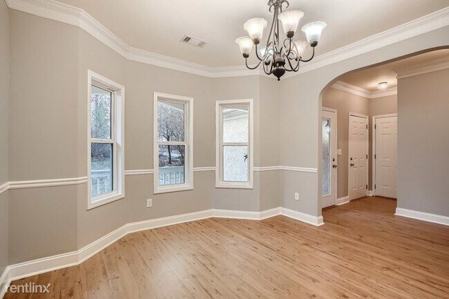 Building Photo - 4 br, 2.5 bath House - 507 Custer Way UNIT
