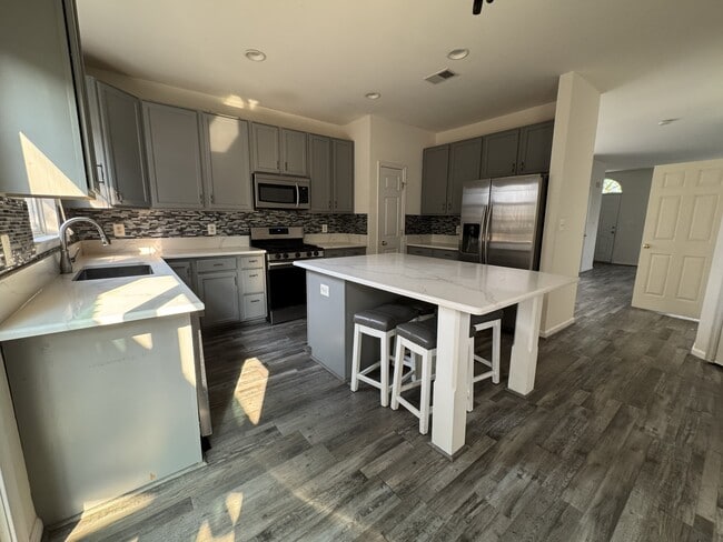 kitchen - 336 Baish Dr SE