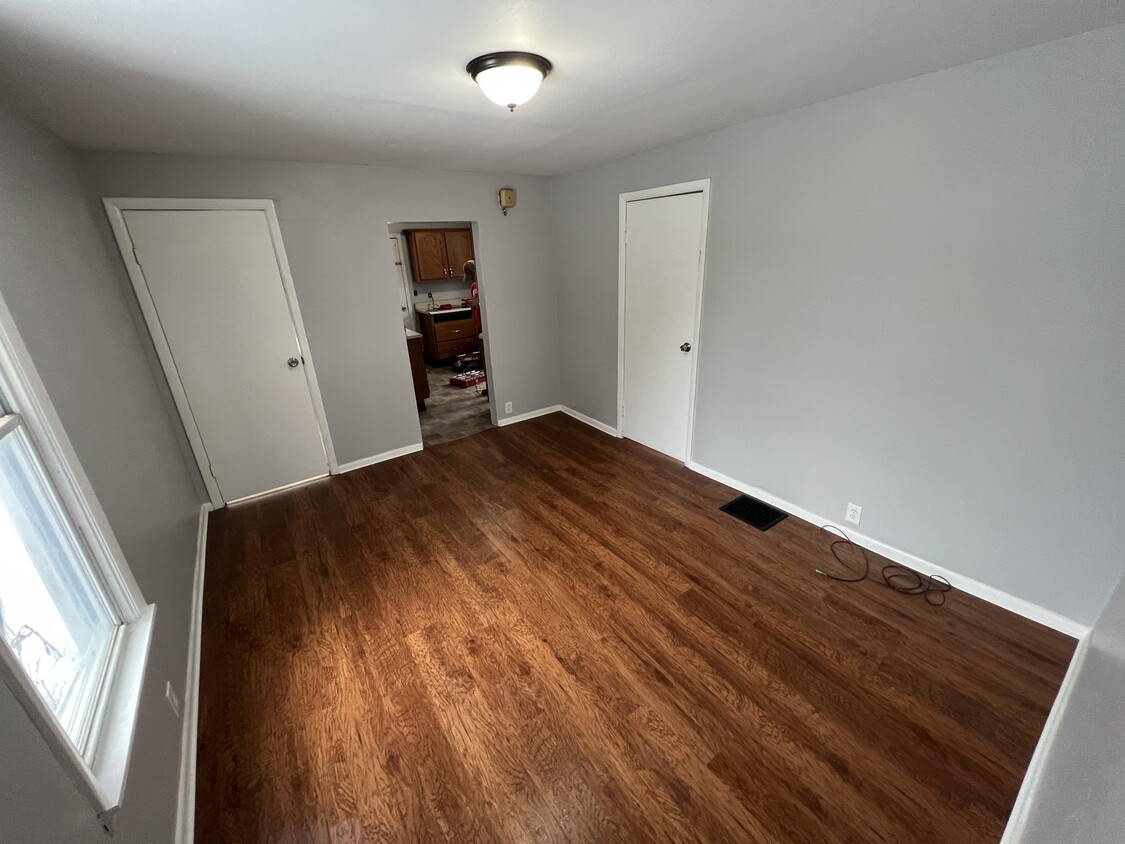 Primary Photo - 15 Wood St