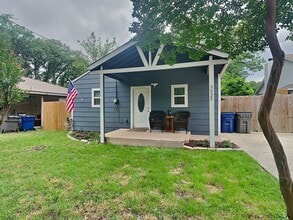 Building Photo - 3025 Delaware Trail