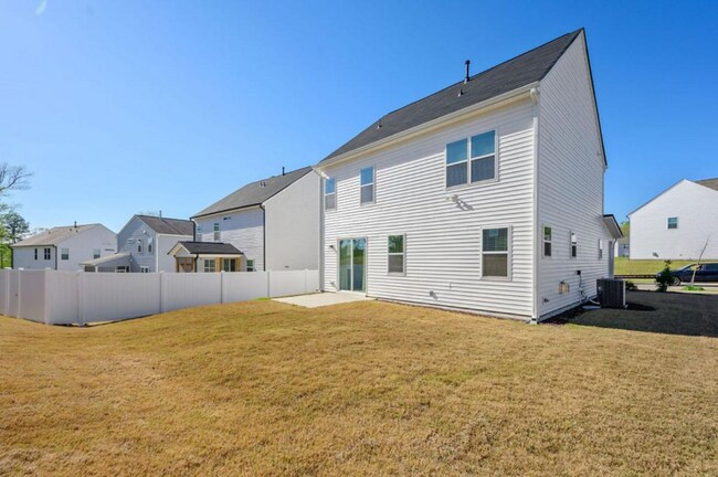 Building Photo - 1532 Haltwhistle St