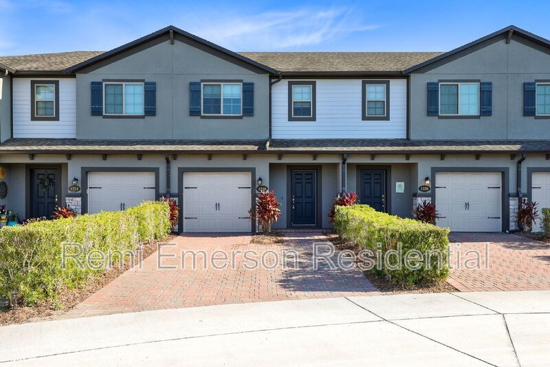 Foto principal - 1220 Water Iris Wy