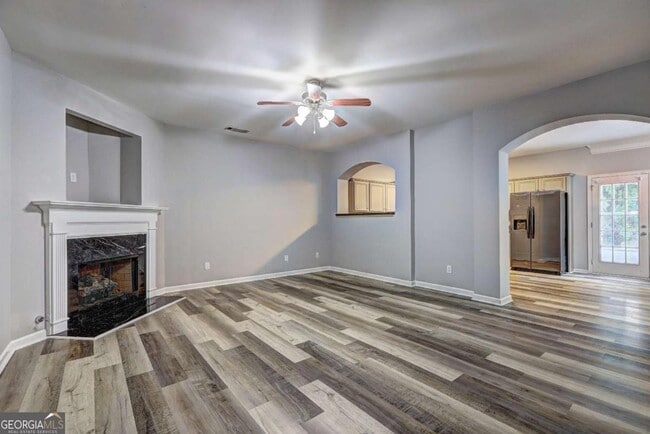 Building Photo - 118 Meeting Pl Rd