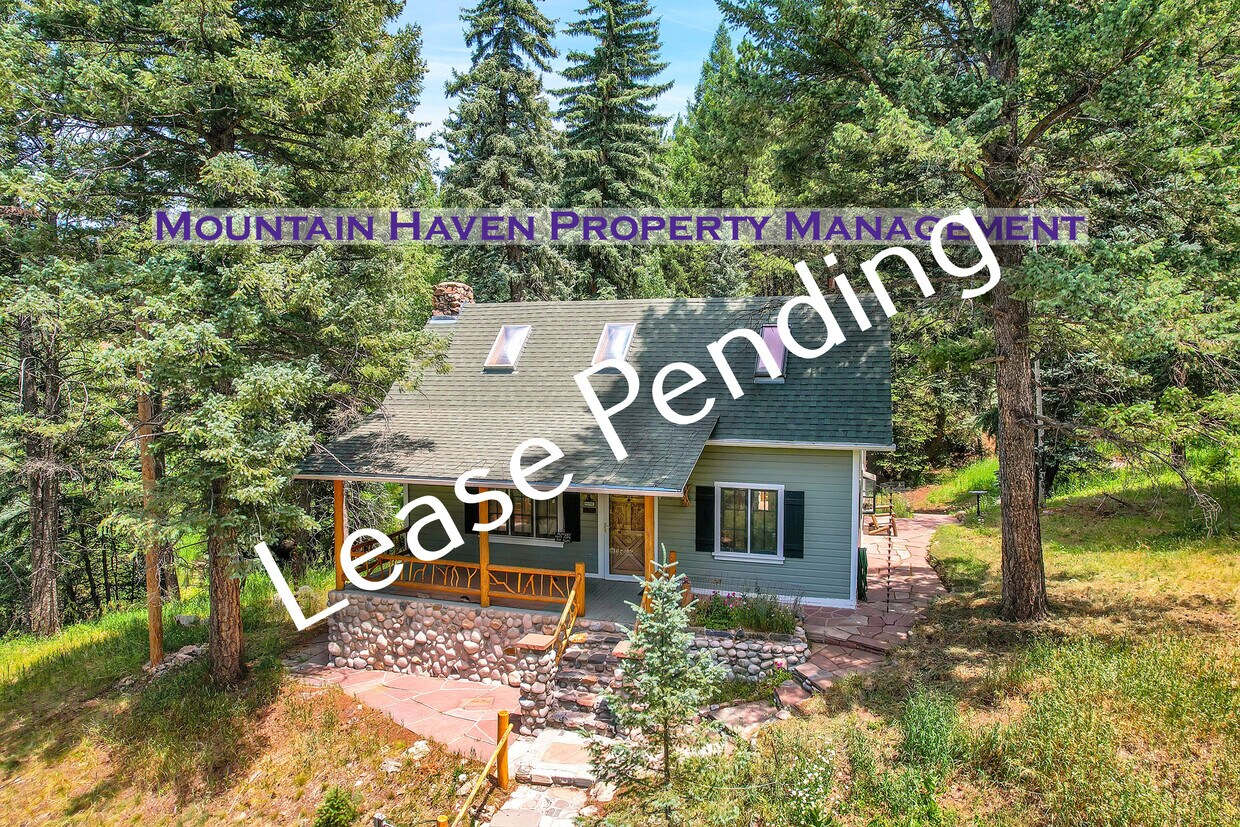 Foto principal - 6326 S Brook Forest Rd