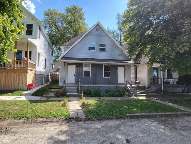 Foto del edificio - 653 Birch Ave