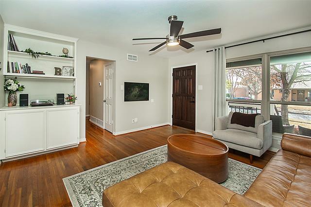 Foto del edificio - 1250 Dalhart Dr