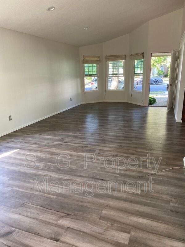 Building Photo - 11319 Terra Vista Way