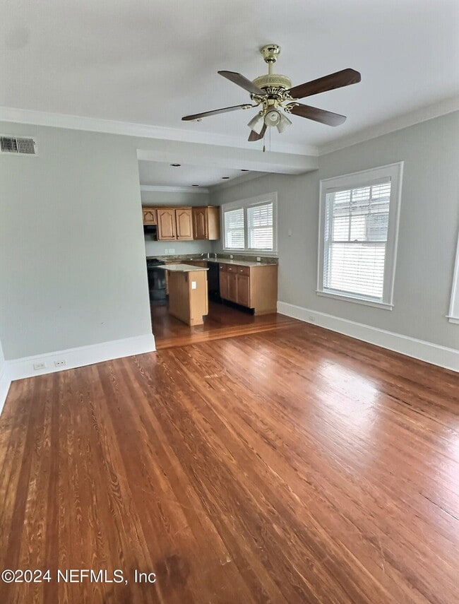 Building Photo - 1732 Naldo Ave