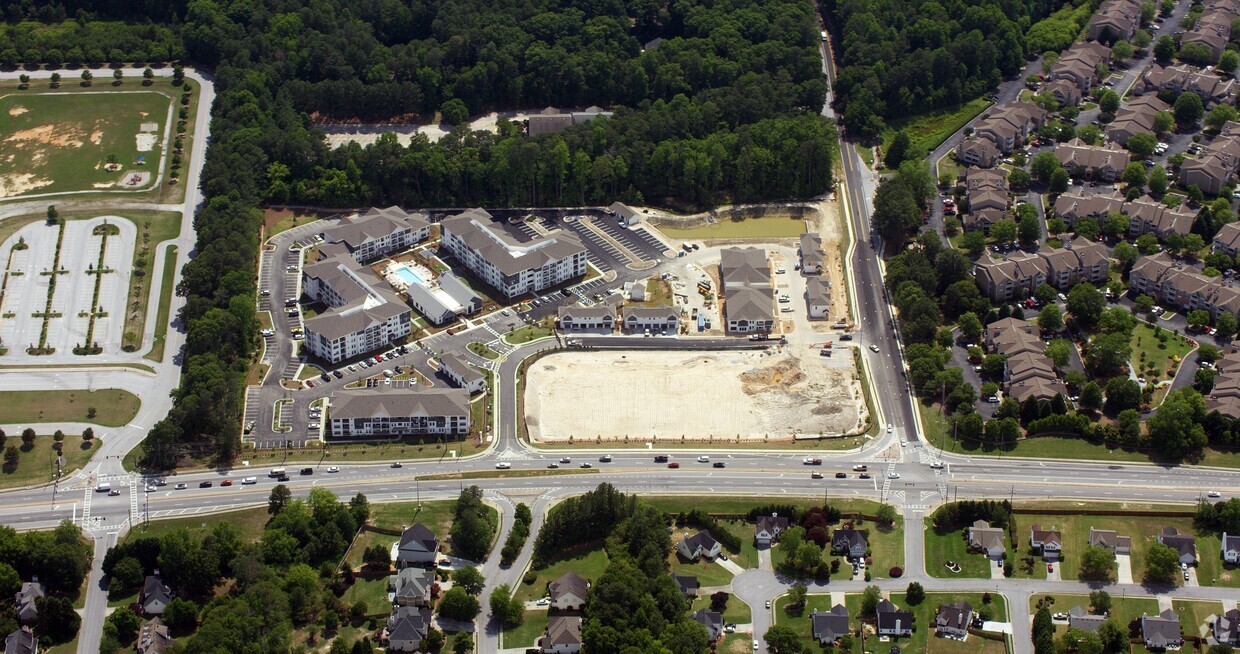 Aerial Photo - Dylan at Grayson