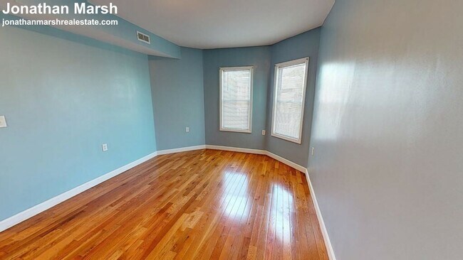 Foto del edificio - 5 Navillus Ter