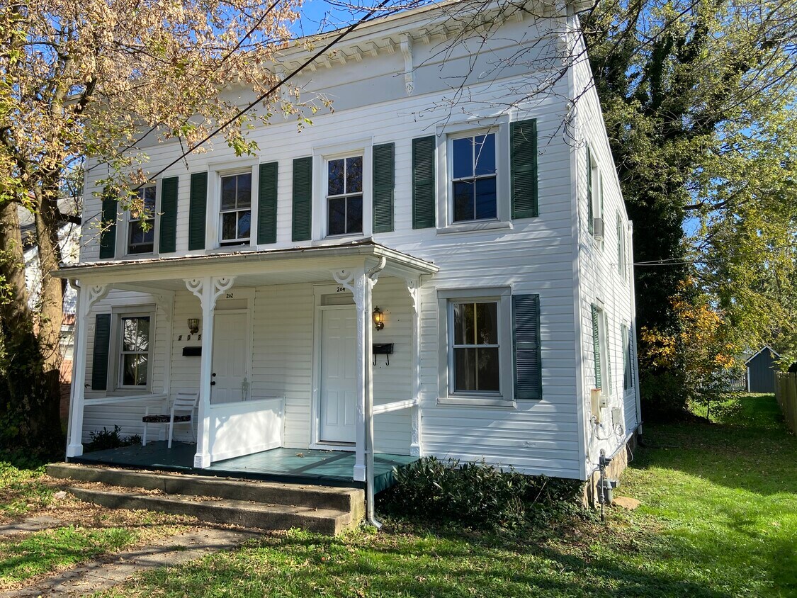Primary Photo - 204 11th St