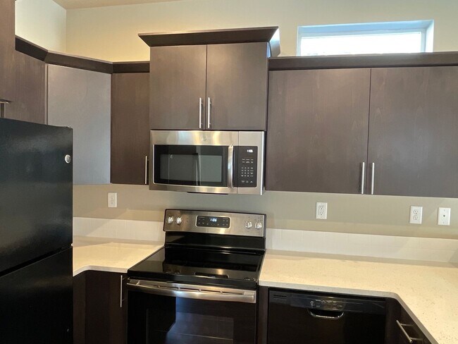 Foto del edificio - 2 Bedroom / 1 Bathroom Home in NE Bend