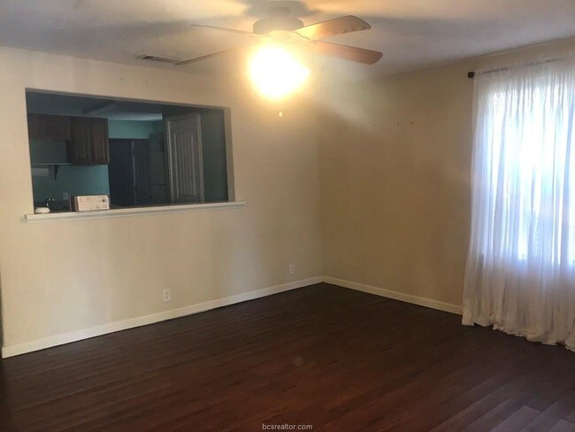 Foto del edificio - 1209 E 30th St